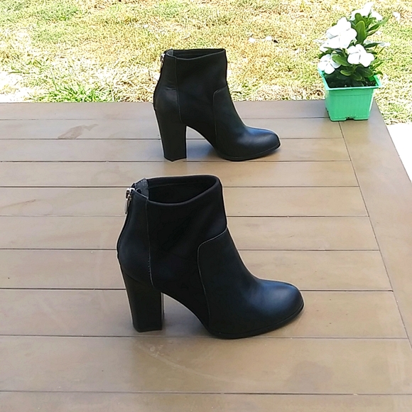 Adrienne Vitadini boties - Picture 1 of 14